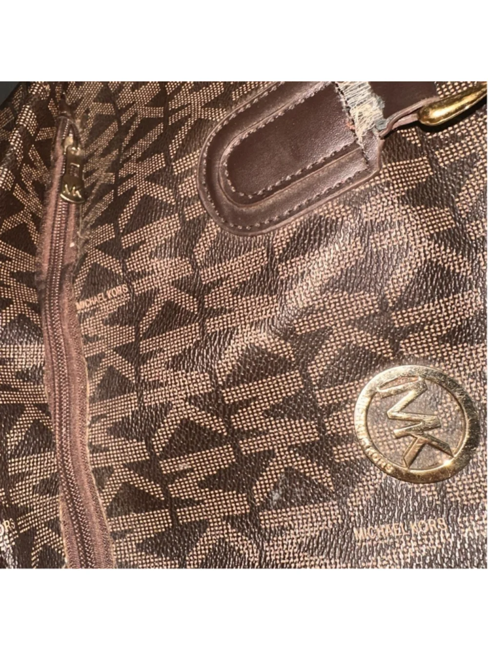 Michael Kors brown Monogram duffel bag - Picture 3 of 12
